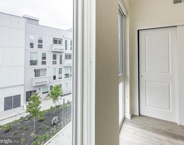1600 Germantown Avenue - Photo Thumbnail 16