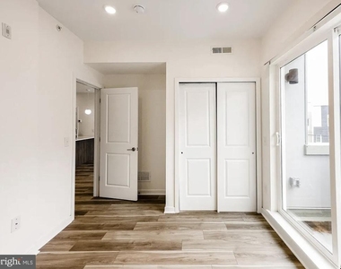 1600 Germantown Avenue - Photo Thumbnail 14