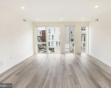 1600 Germantown Avenue - Photo Thumbnail 13