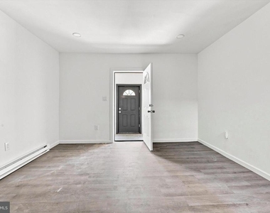2435 Fitzgerald Street - Photo Thumbnail 3
