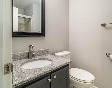 1320 Park Glen Drive - Photo Thumbnail 17