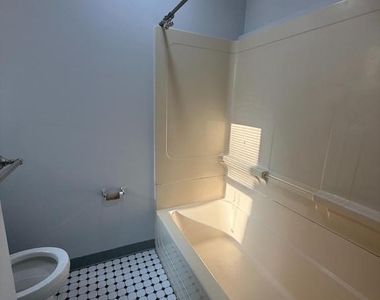 512 S 5th Street - Photo Thumbnail 12