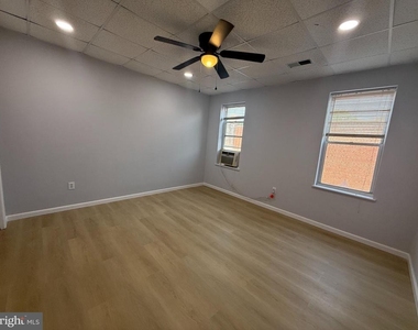 512 S 5th Street - Photo Thumbnail 8