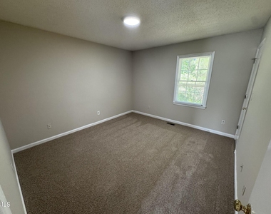 2910 Faversham Place - Photo Thumbnail 8
