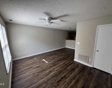 2910 Faversham Place - Photo Thumbnail 2