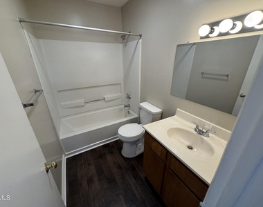 2910 Faversham Place - Photo Thumbnail 15