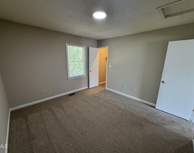 2910 Faversham Place - Photo Thumbnail 9