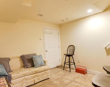 1837 N Willington Street - Photo Thumbnail 3