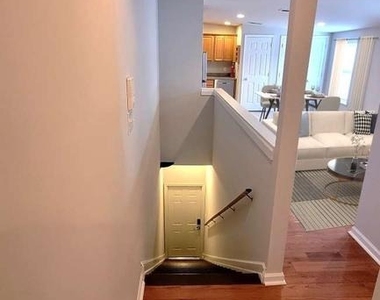 839 N 20th Street - Photo Thumbnail 5