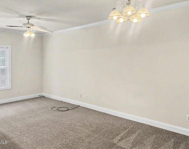 4122 Standing Rock Way - Photo Thumbnail 6