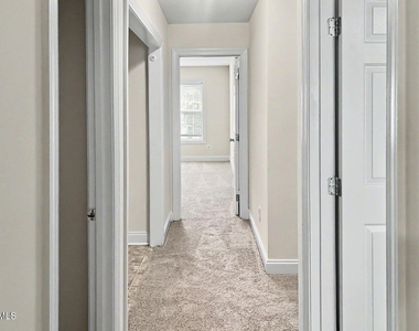 4122 Standing Rock Way - Photo Thumbnail 8