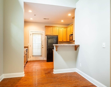 6301 Grove Estates Terrace - Photo Thumbnail 12