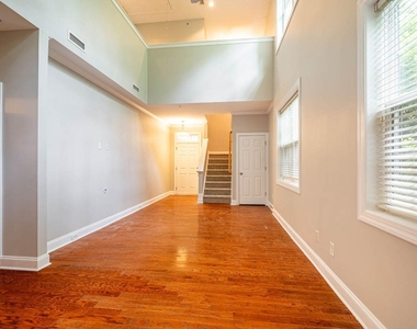 6301 Grove Estates Terrace - Photo Thumbnail 11