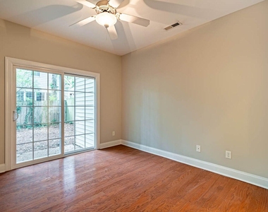 6301 Grove Estates Terrace - Photo Thumbnail 17