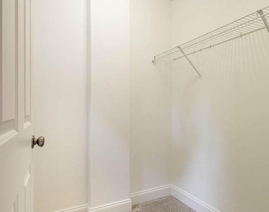 6301 Grove Estates Terrace - Photo Thumbnail 22