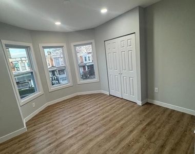 3128 N 24th Street - Photo Thumbnail 7
