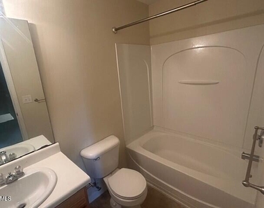 76 Buckleigh Drive - Photo Thumbnail 12