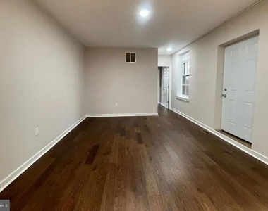 1525 Green Street - Photo Thumbnail 8