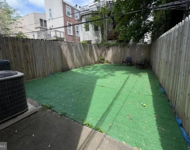 1525 Green Street - Photo Thumbnail 10