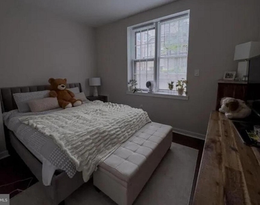 1525 Green Street - Photo Thumbnail 11
