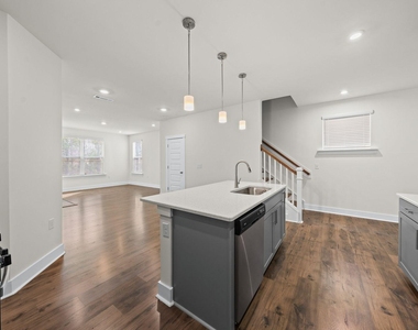 463 Autumn Rain Street - Photo Thumbnail 10