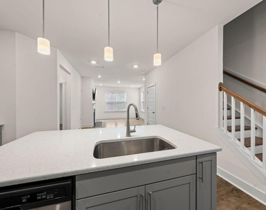 463 Autumn Rain Street - Photo Thumbnail 11