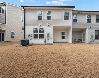 463 Autumn Rain Street - Photo Thumbnail 20