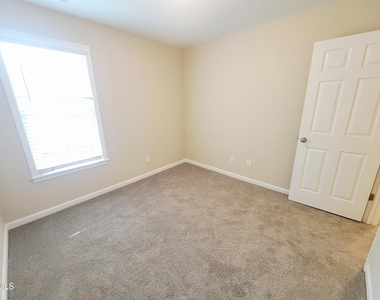 411 Whitehall Court - Photo Thumbnail 44