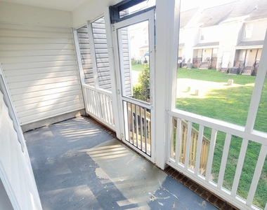 411 Whitehall Court - Photo Thumbnail 46