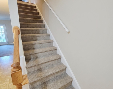 411 Whitehall Court - Photo Thumbnail 20
