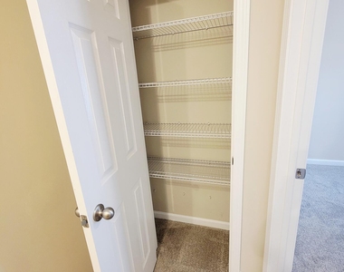 411 Whitehall Court - Photo Thumbnail 39