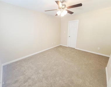 411 Whitehall Court - Photo Thumbnail 27