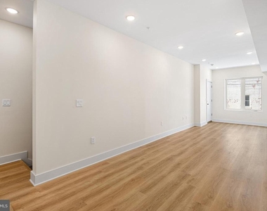 5217 Warren Street - Photo Thumbnail 1