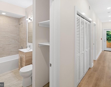 5217 Warren Street - Photo Thumbnail 4