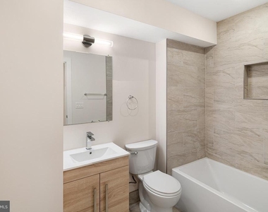 5217 Warren Street - Photo Thumbnail 9