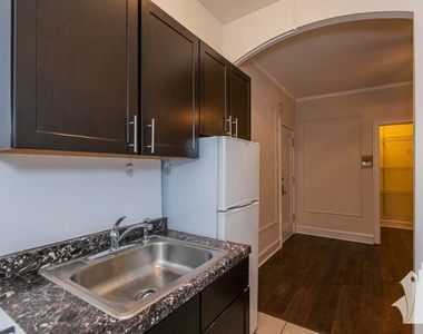 2827 N Burling - Photo Thumbnail 4