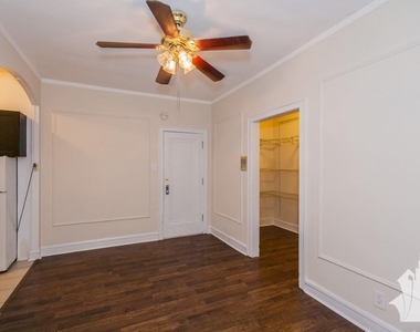 2827 N Burling - Photo Thumbnail 1
