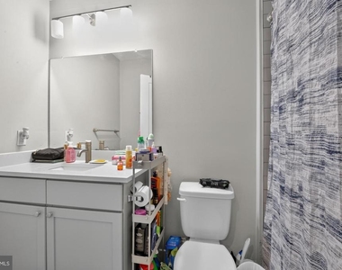 2621 W Jefferson Street - Photo Thumbnail 6