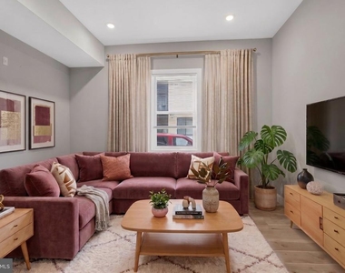 2621 W Jefferson Street - Photo Thumbnail 18