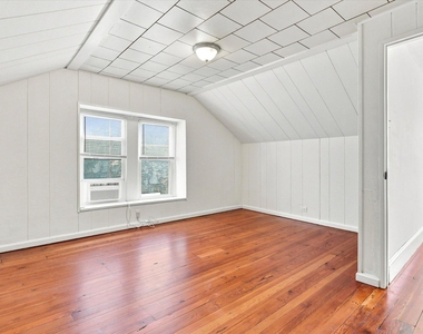 223 Wendover Street - Photo Thumbnail 18