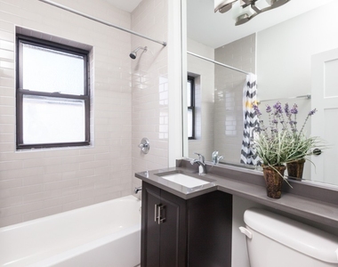 701 W Brompton - Photo Thumbnail 10