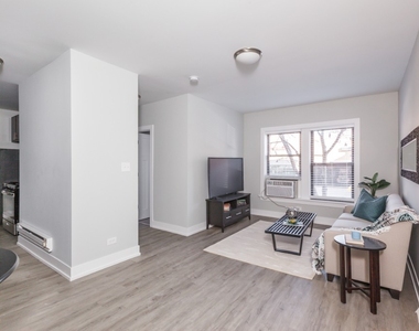 701 W Brompton - Photo Thumbnail 2