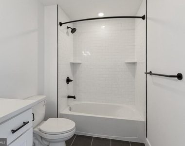 2214 N Front Street - Photo Thumbnail 13