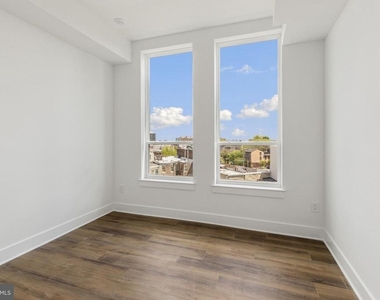 2214 N Front Street - Photo Thumbnail 14