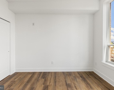 2214 N Front Street - Photo Thumbnail 16