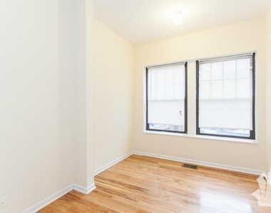 654 W Cornelia - Photo Thumbnail 6