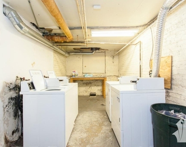 654 W Cornelia - Photo Thumbnail 9
