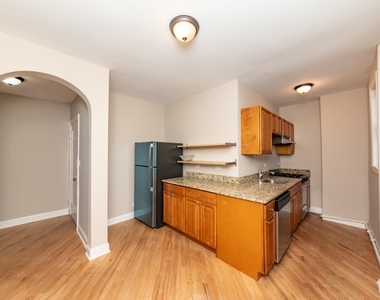 894 Green Bay Rd - Photo Thumbnail 3