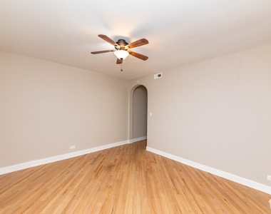 894 Green Bay Rd - Photo Thumbnail 12