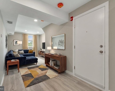 435 W Susquehanna Avenue - Photo Thumbnail 23